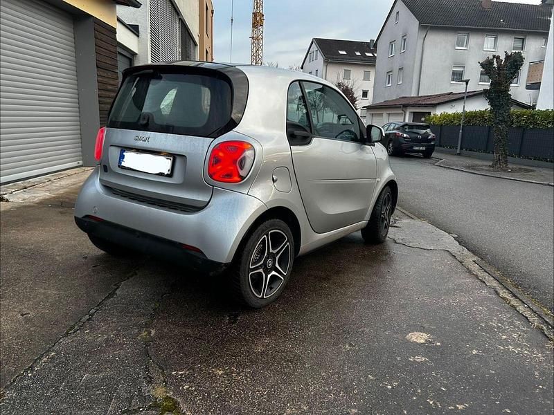 Gebraucht Smart ForTwo Coupé Exclusive 60 kW (82 PS) 2020 Silber Coupé