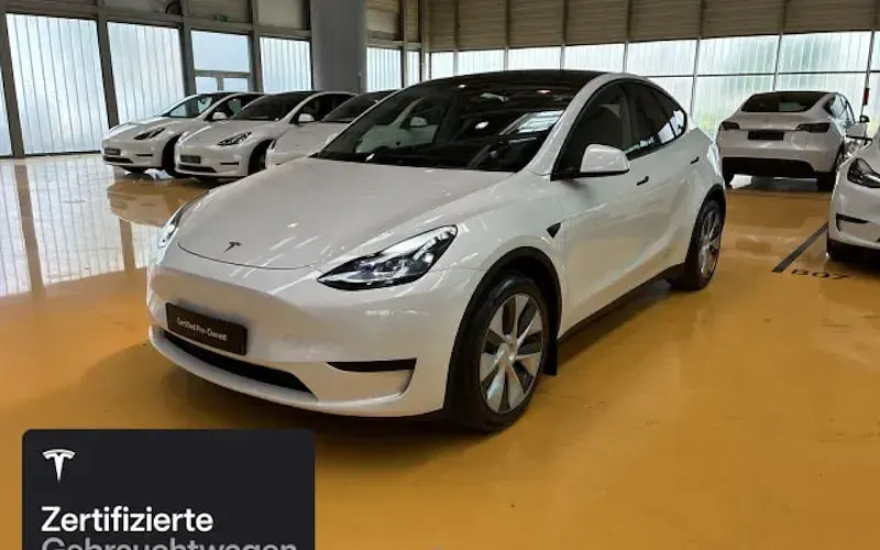 Gebraucht Tesla Model Y RWD 188 kW (256 PS) 2023 Weiß SUV