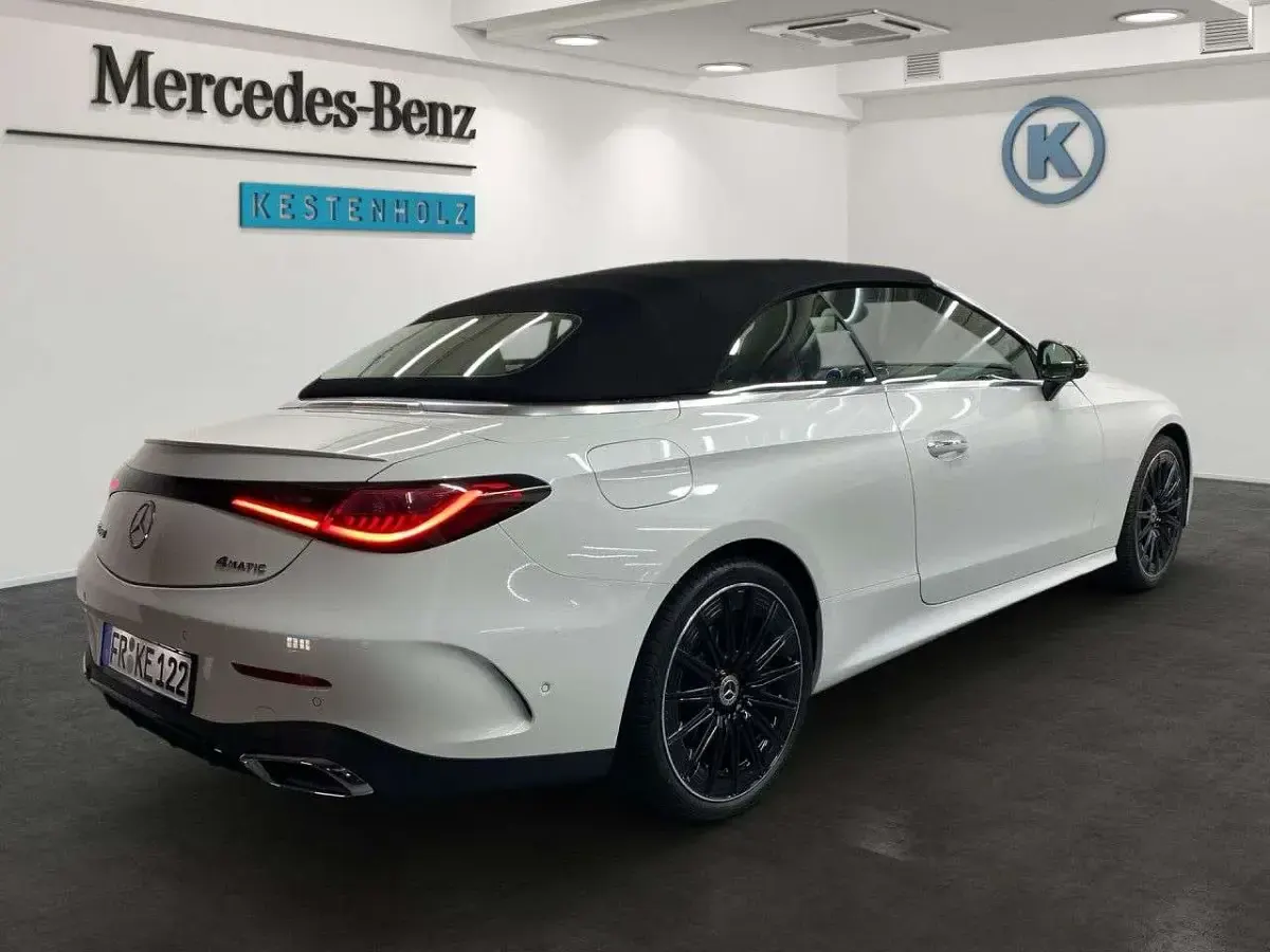 Gebraucht Mercedes CLE450 AMG 518 PS (380 kW) 2025 Manufaktur opalithweiß bright Cabrio