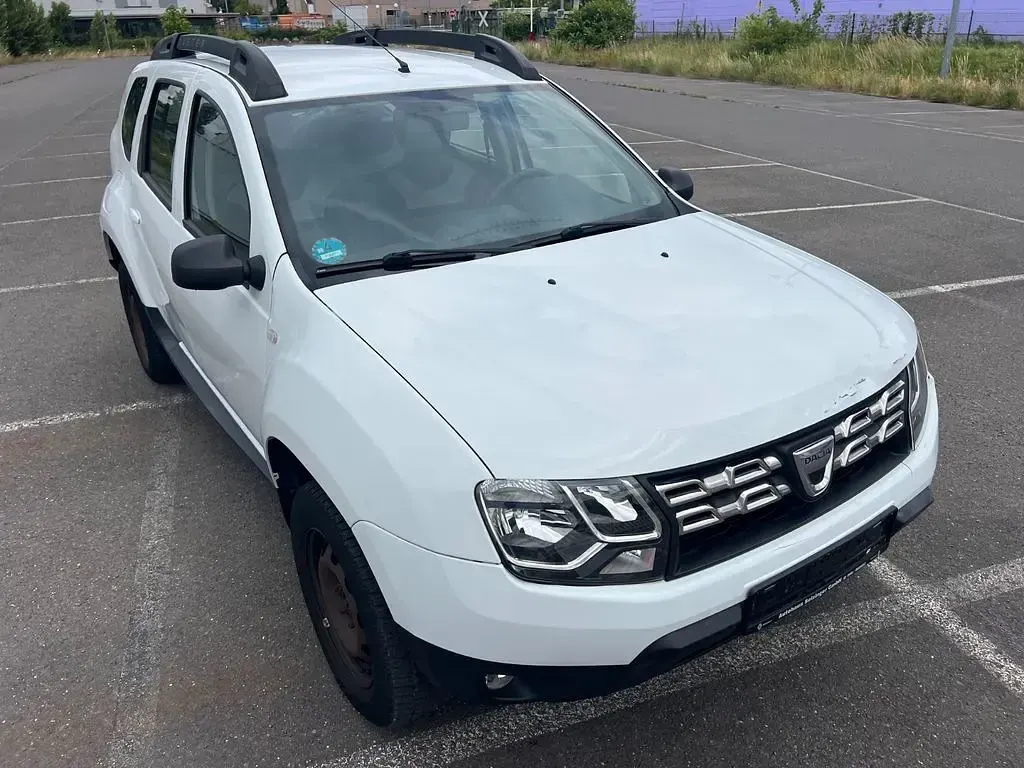 Gebraucht Dacia Duster Lauréate 125 PS (91 kW) 2016 Weiß SUV