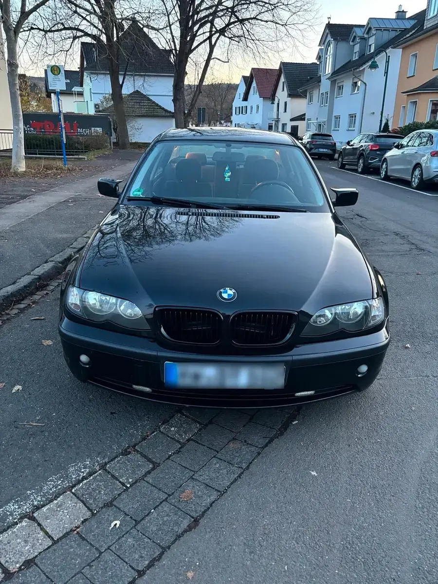 Gebraucht BMW 316 116 PS (85 kW) 2005 Schwarz Limousine