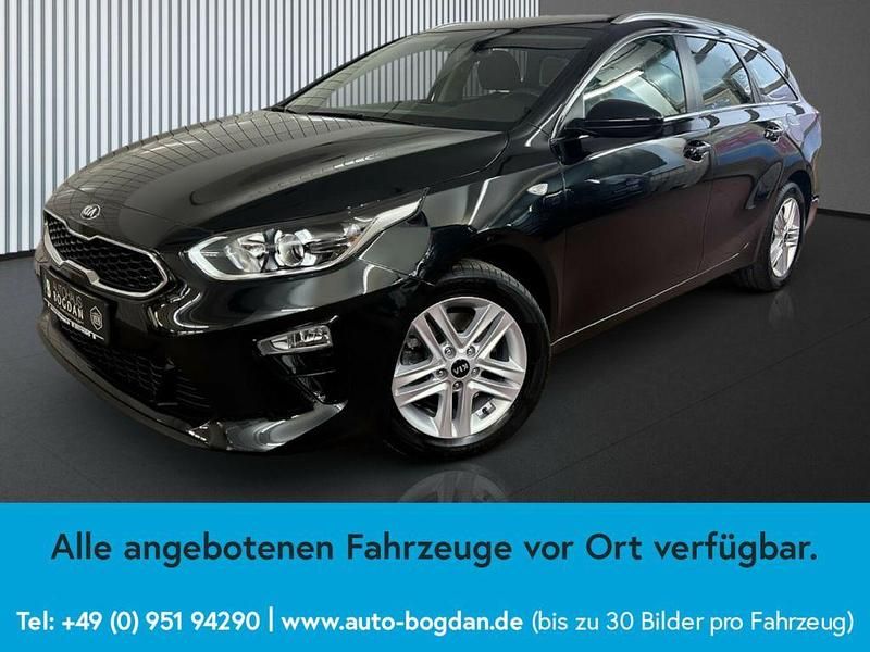 Gebraucht Kia Ceed Vision 160 PS (117 kW) 2021 Zilian schwarz (metallic) Kleinwagen