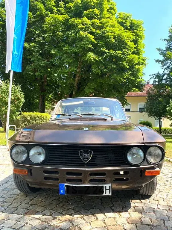 Usata Lancia Fulvia 88 CV (64 kW) 1974 Marrone Coupé