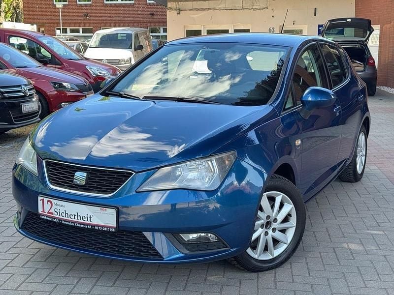 Blau Gebraucht 2013 Seat Ibiza Stylance Limousine | 4.700 € (Guter Preis) - Bild 1/4