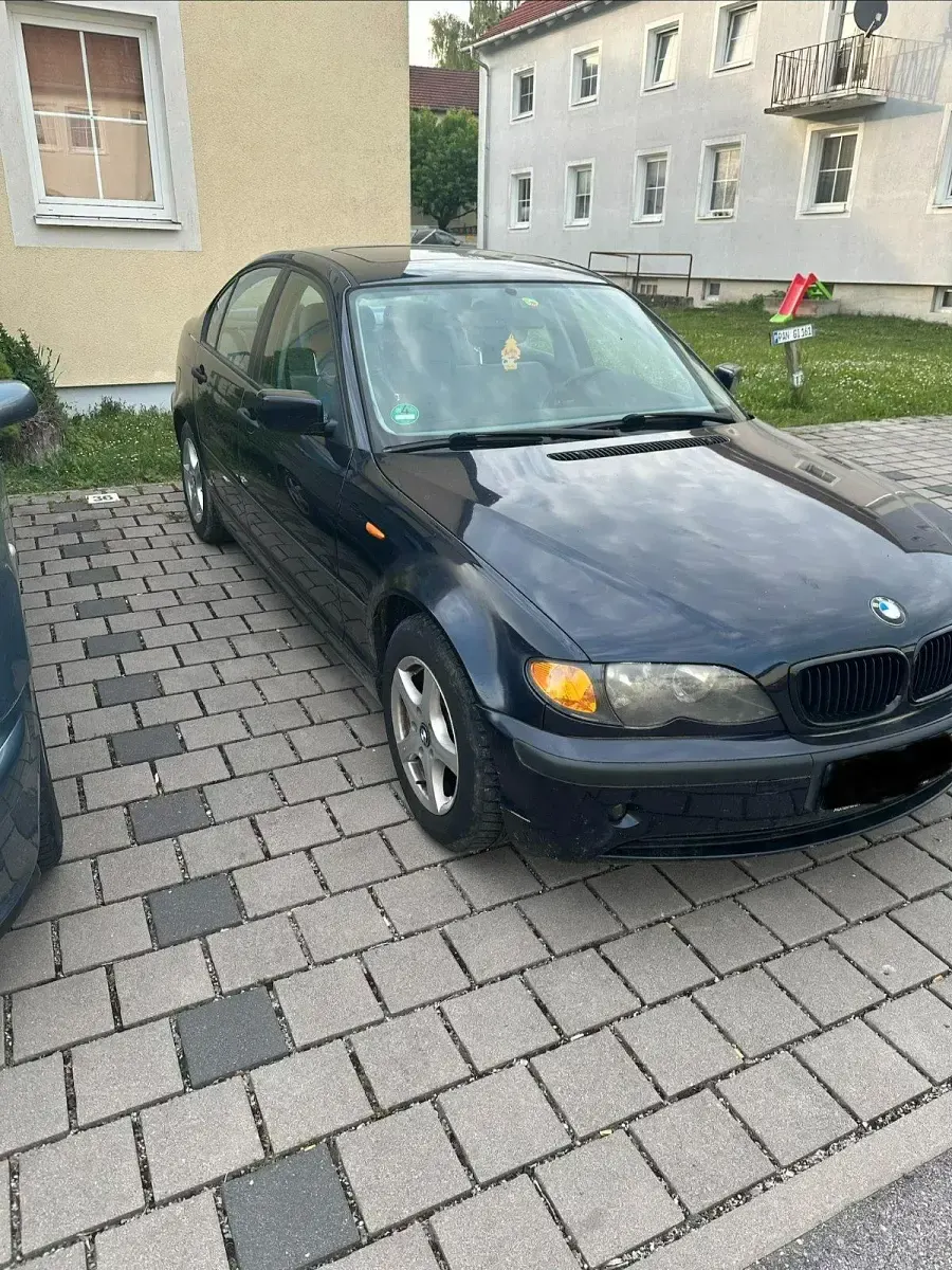 Gebraucht BMW 318 143 PS (105 kW) 2004 Blau Limousine