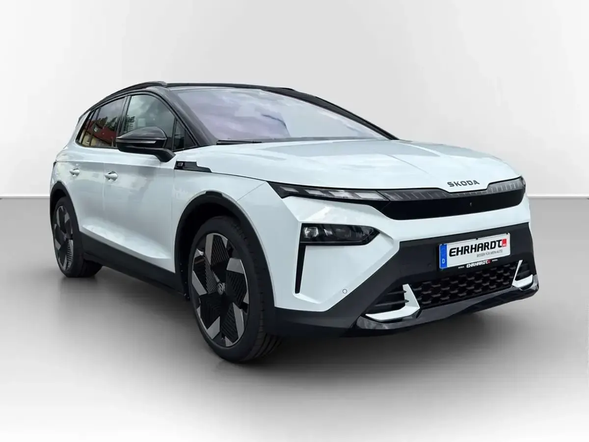 Gebraucht Skoda Elroq First Edition 210 kW (286 PS) 2025 Moonweiß perleffekt/black ... SUV