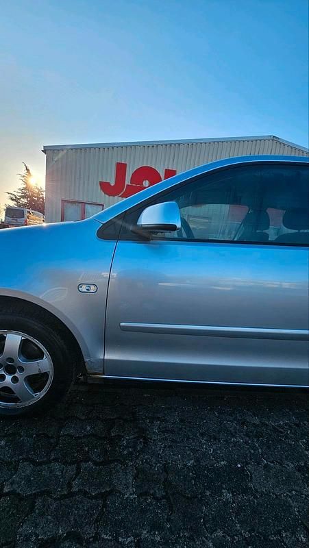 Gebraucht VW Polo 54 PS (39 kW) 2003 Grau Kleinwagen