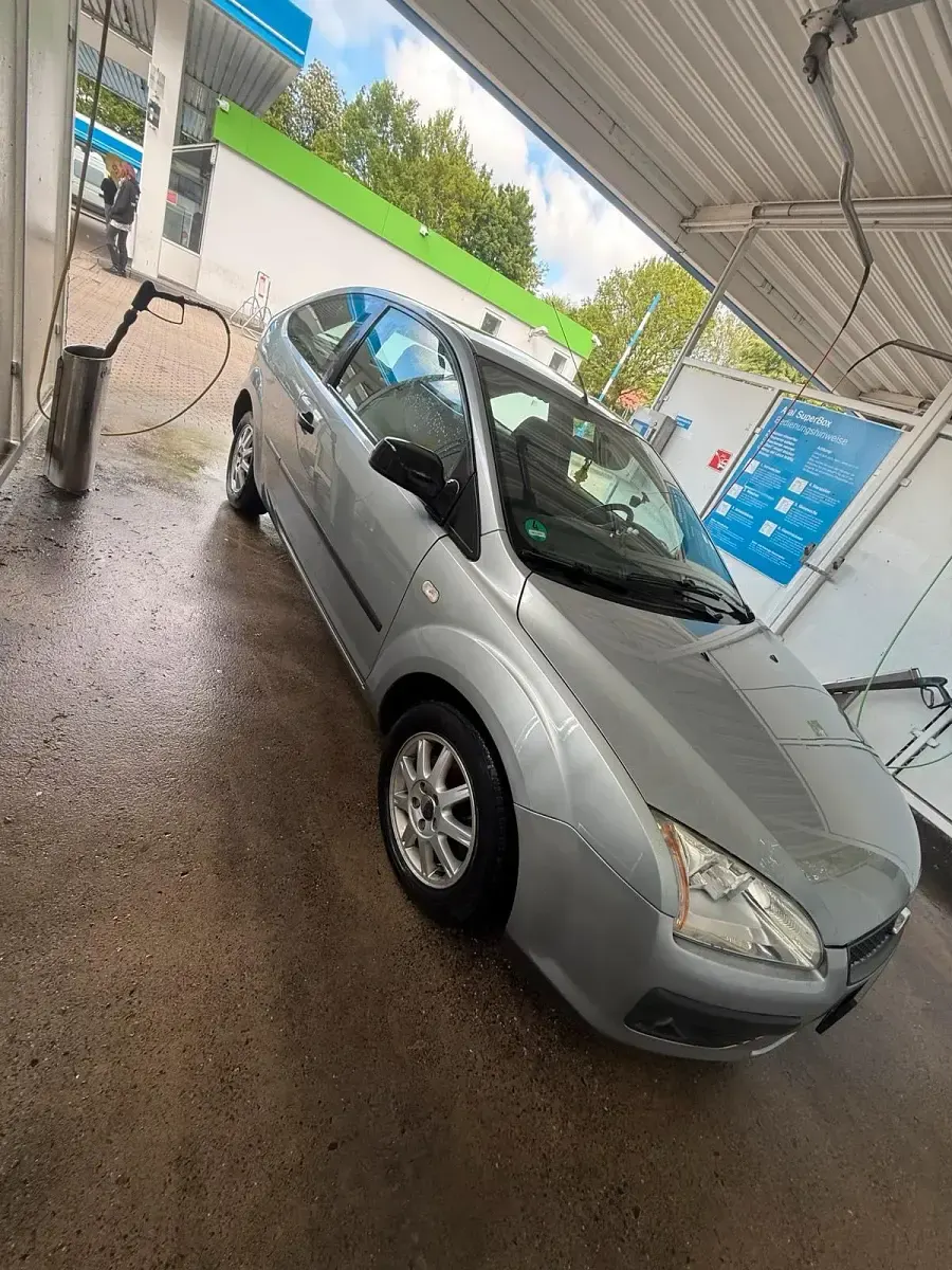 Gebraucht Ford Focus 2004 Silber Kombi