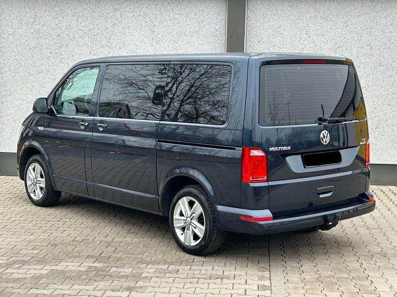 Gebraucht VW T6 Comfortline 204 PS (150 kW) 2016 Blau Van