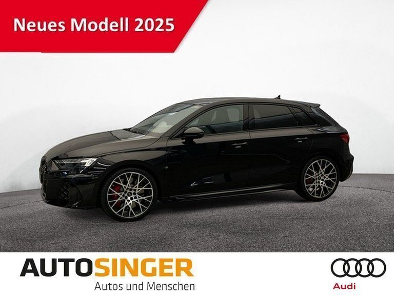 Mythosschwarz metallic Gebraucht 2025 Audi RS3 Sportback Ambiente Kleinwagen | 69.430 € (Fairer Preis) - Bild 1/4