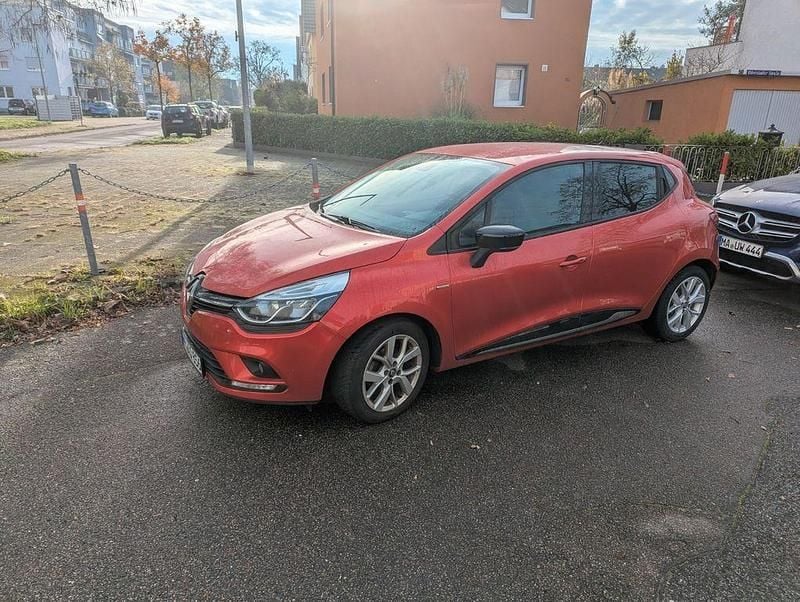 Gebraucht Renault Clio IV LIMITED 90 PS (66 kW) 2019 Rot Limousine