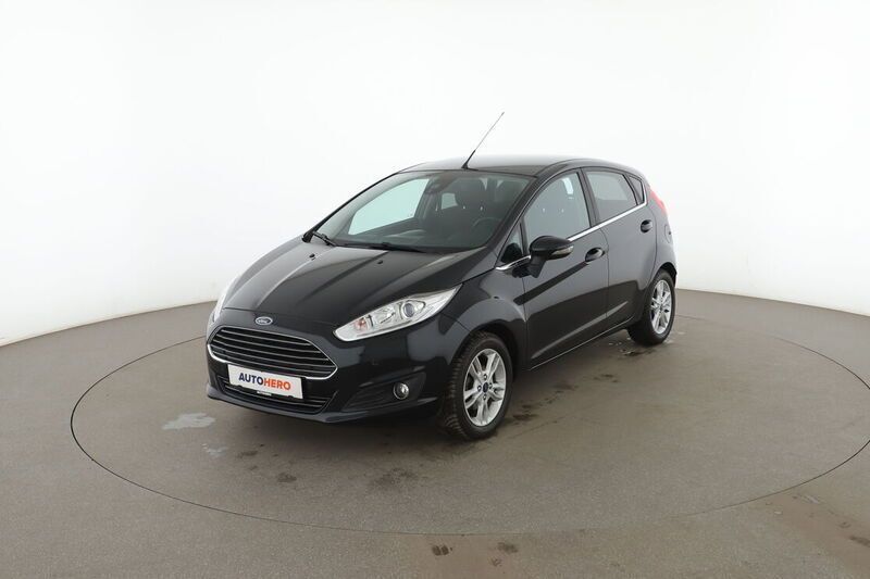 Schwarz Gebraucht 2015 Ford Fiesta Titanium Kleinwagen | 7.360 € (Fairer Preis) - Bild 1/4