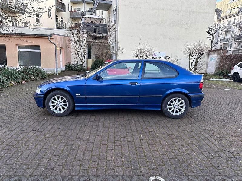 Gebraucht BMW 316 Exclusive 105 PS (77 kW) 2000 Blau Limousine