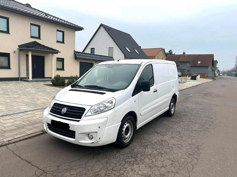 Weiß Gebraucht 2008 Fiat Scudo Van / Kleinbus | 3.490 € (Superpreis) - Bild 1/4