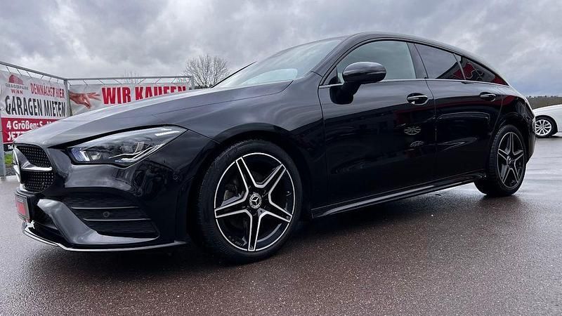 Gebraucht Mercedes CLA200 Shooting Brake AMG line 163 PS (119 kW) 2023 Schwarz Kombi