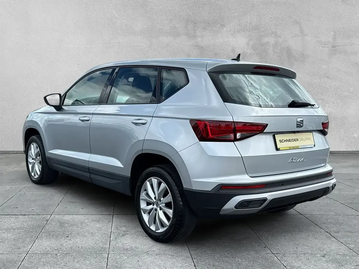 Usado Seat Ateca Style 150 CV (110 kW) 2022 Plateado SUV