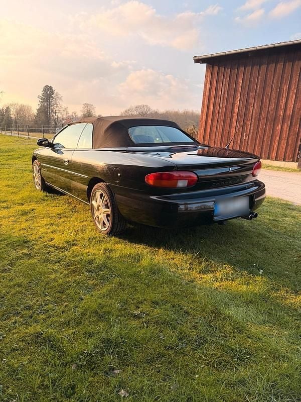 Gebraucht Chrysler Stratus 131 PS (96 kW) 2000 Schwarz Cabrio