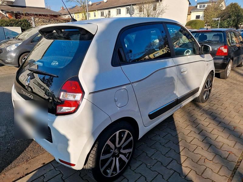 Second-hand Renault Twingo 71 CP (52 kW) 2016 Alb Hatchback