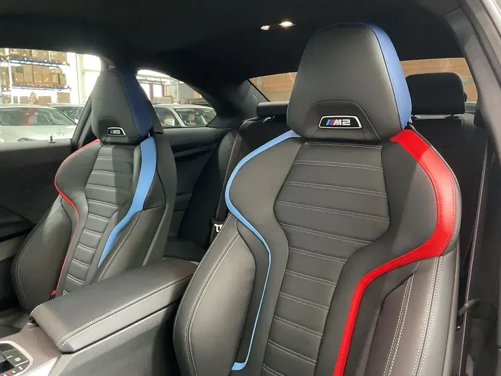 Neu BMW M2 Performance 480 PS (353 kW) 2026 Schwarz Coupé