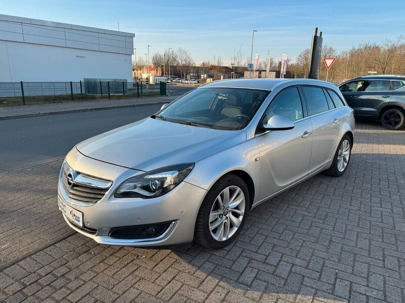 Silber Gebraucht 2015 Opel Insignia Sport Kombi | 4.550 € (Superpreis) - Bild 1/4
