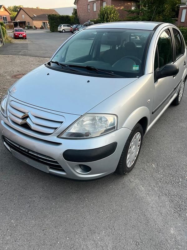 Silber Gebraucht 2008 Citroën C3 Kleinwagen | 2.350 € (Etwas zu teuer) - Bild 1/4