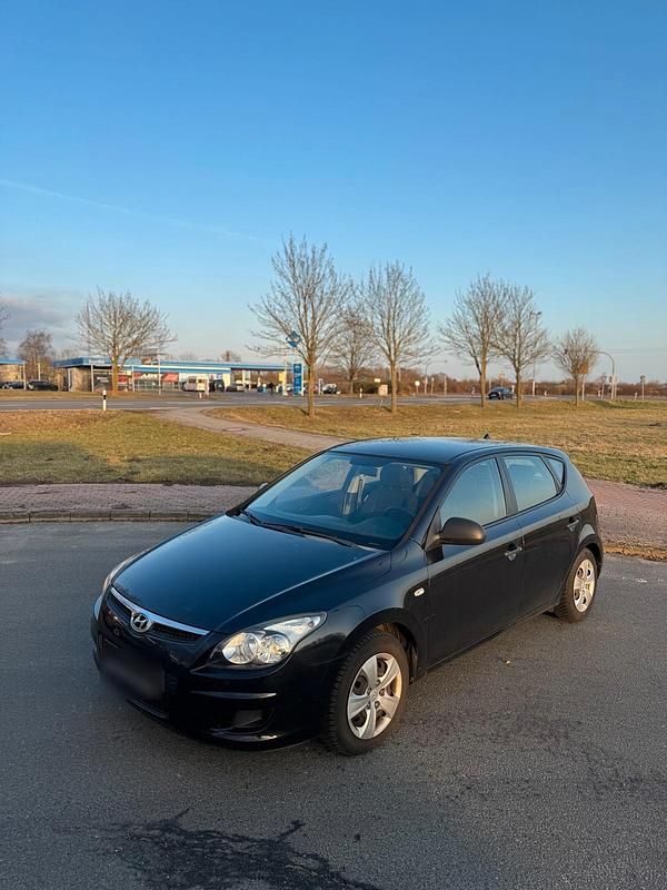 Gebraucht Hyundai i30 Edition+ 105 PS (77 kW) 2009 Schwarz Limousine