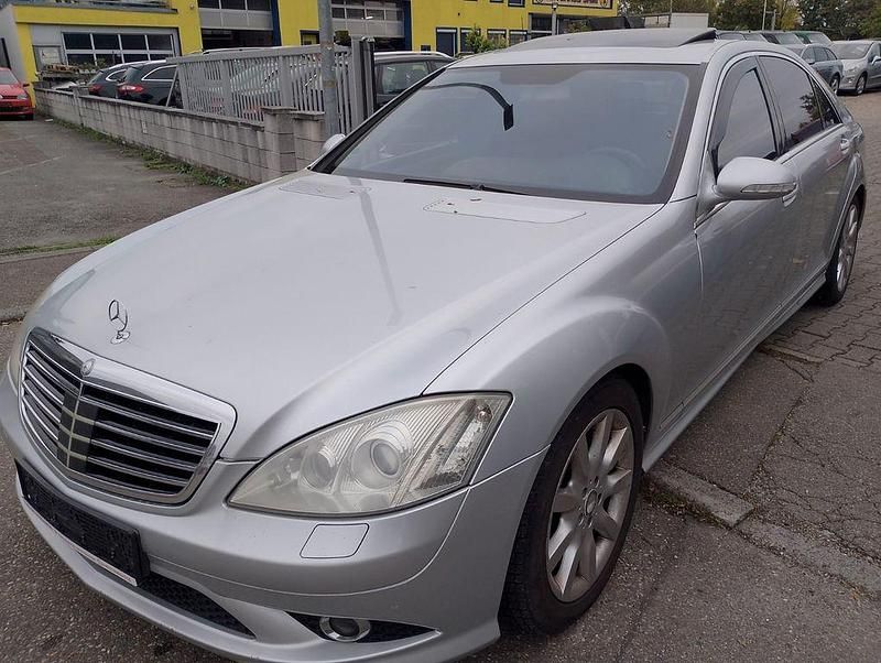 Silber Gebraucht 2006 Mercedes S350L AMG Limousine | 6.950 € - Bild 1/4