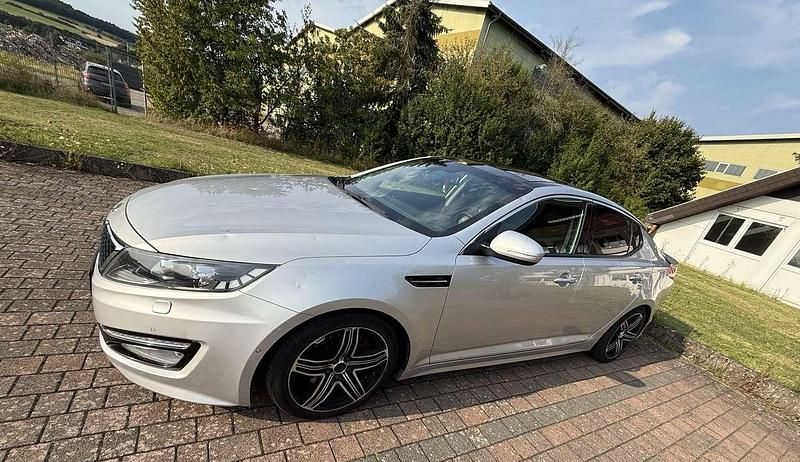 Gebraucht 2012 Kia Optima Spirit Limousine | 13.500 € (Teuer) - Bild 1/4