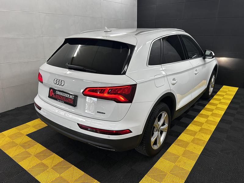 Second-hand Audi Q5 Design 191 CP (140 kW) 2019 Alb SUV