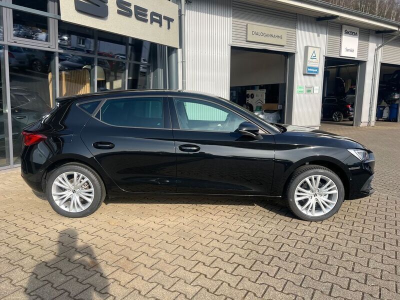 Gebraucht Seat Leon Style 150 PS (110 kW) 2024 Schwarz Limousine
