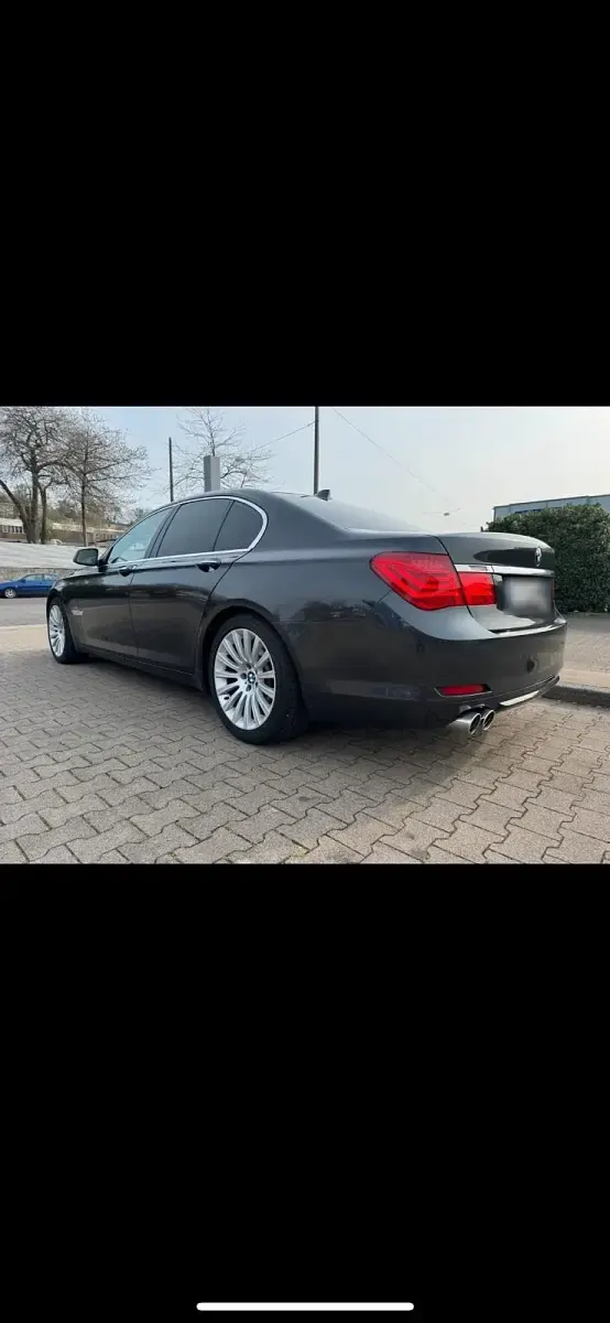 Gebraucht BMW 730 245 PS (180 kW) 2009 Schwarz Limousine
