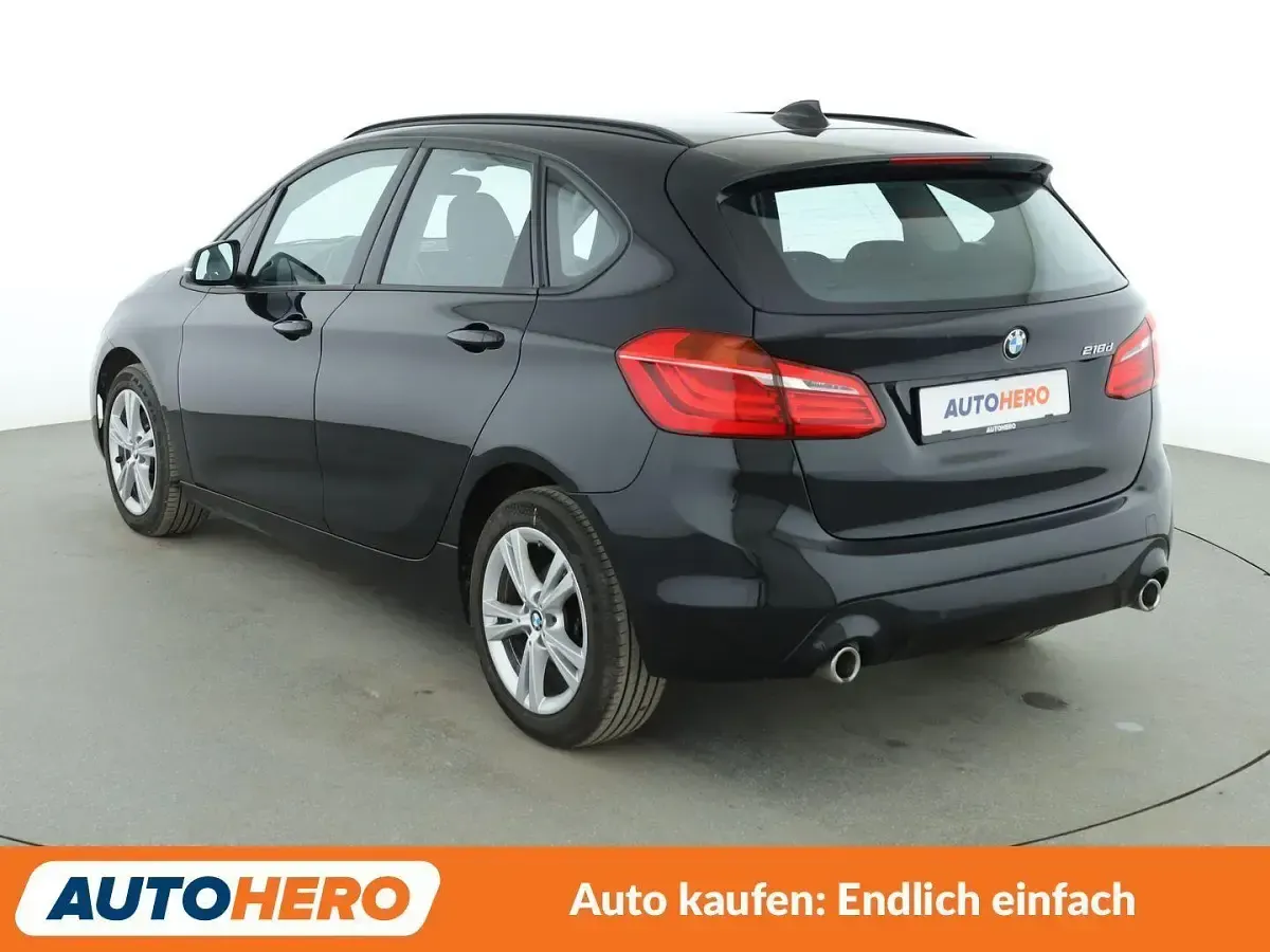 Gebraucht BMW 218 Active Tourer Advantage 150 PS (110 kW) 2020 Schwarz Van / Kleinbus