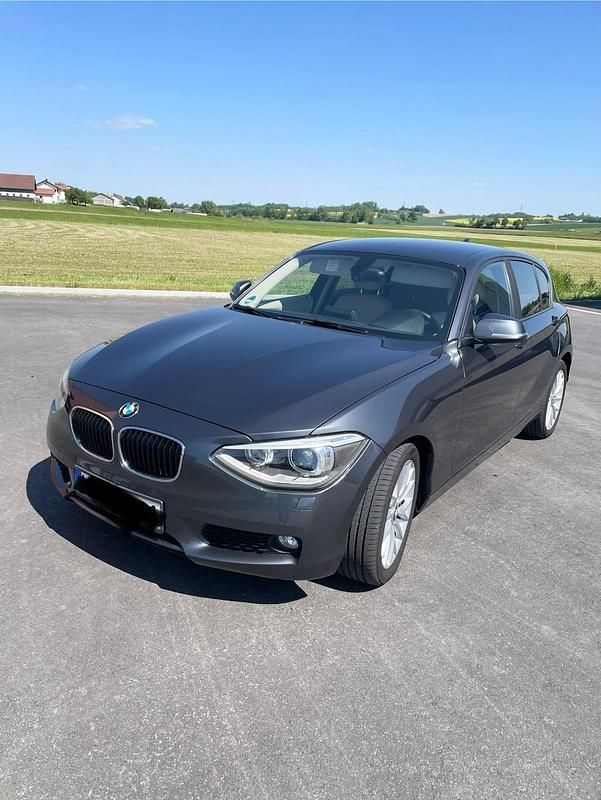 Gebraucht BMW 118 170 PS (125 kW) 2012 Grau Kleinwagen