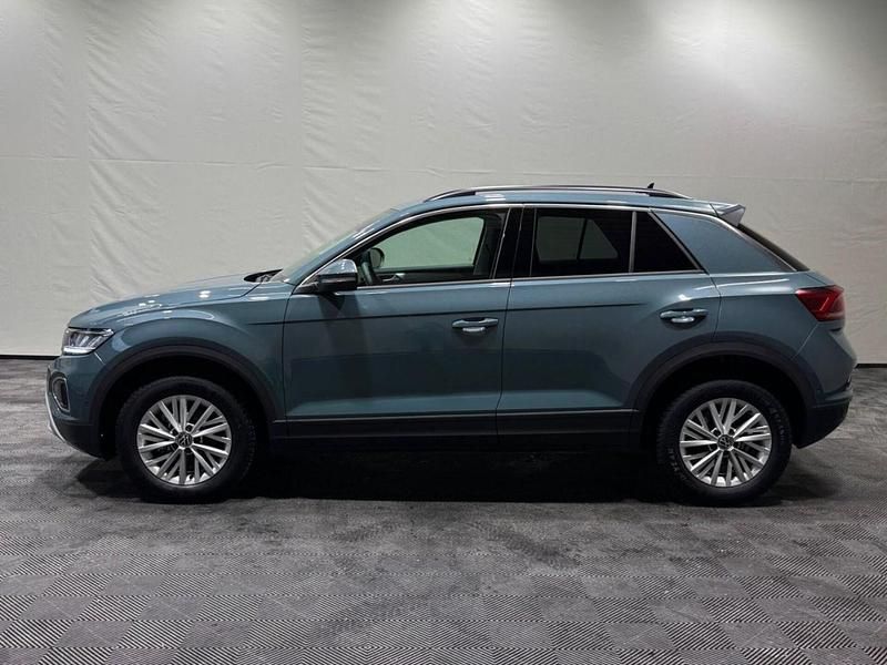 Gebraucht VW T-Roc Life 116 PS (85 kW) 2025 Petroleum blue metallic SUV