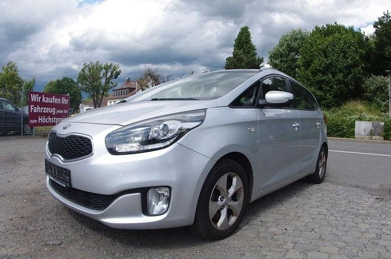 Silber Gebraucht 2013 Kia Carens Edition 7 Van / Kleinbus | 4.999 € (Etwas zu teuer) - Bild 1/4