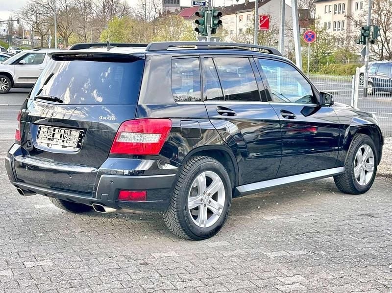 Gebraucht Mercedes GLK350 272 PS (200 kW) 2010 Schwarz SUV