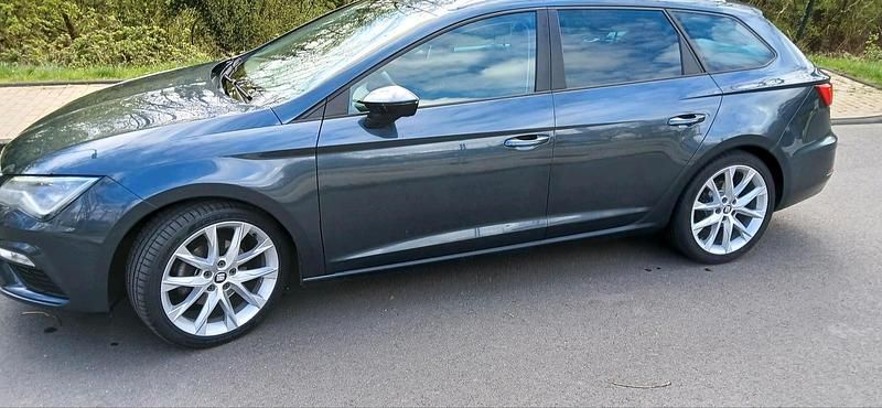 Gebraucht Seat Leon FR 131 PS (96 kW) 2019 Grau Kombi