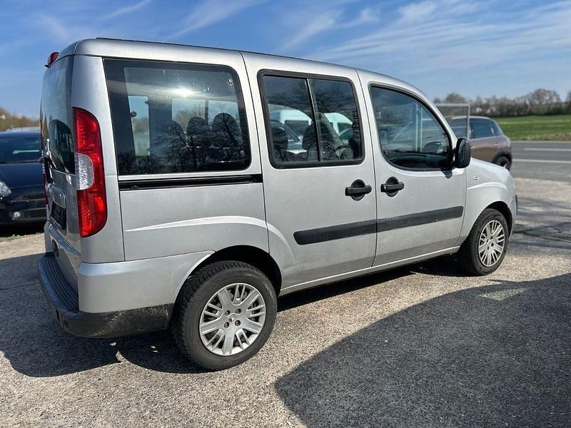 Gebraucht Fiat Doblò Dynamic 77 PS (56 kW) 2006 Grau Van / Kleinbus