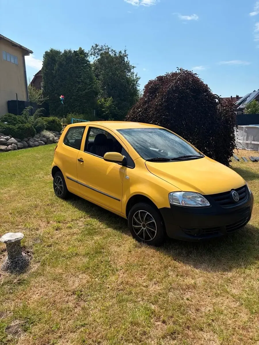 Gebraucht VW Fox 55 PS (40 kW) 2006 Gelb Kleinwagen