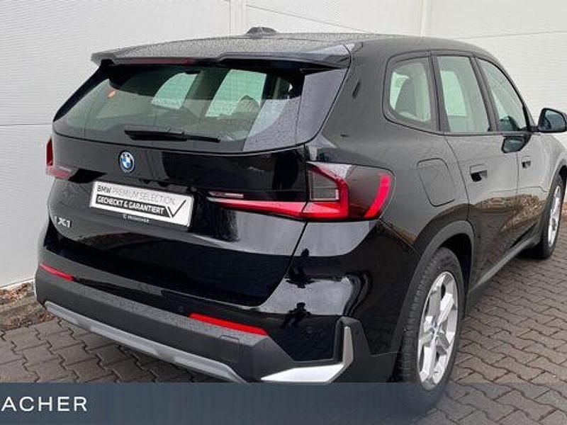 Gebraucht BMW iX1 Performance 279 kW (380 PS) 2024 Schwarz uni SUV