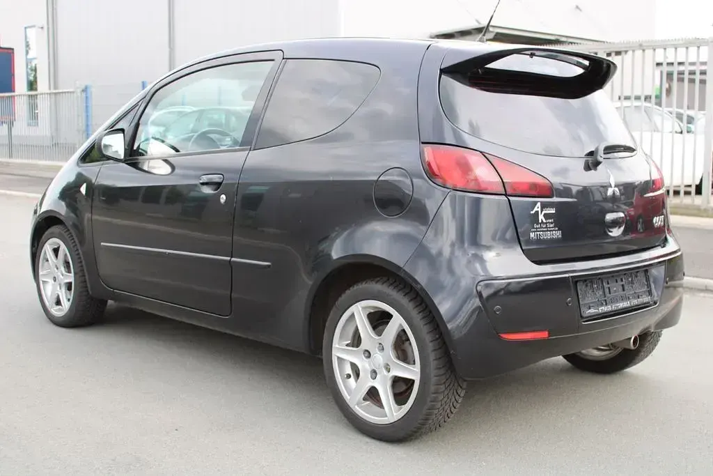 Gebraucht Mitsubishi Colt Motion 95 PS (69 kW) 2009 Schwarz Kleinwagen