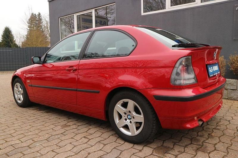Gebraucht BMW 316 Compact 116 PS (85 kW) 2001 Rot Kleinwagen