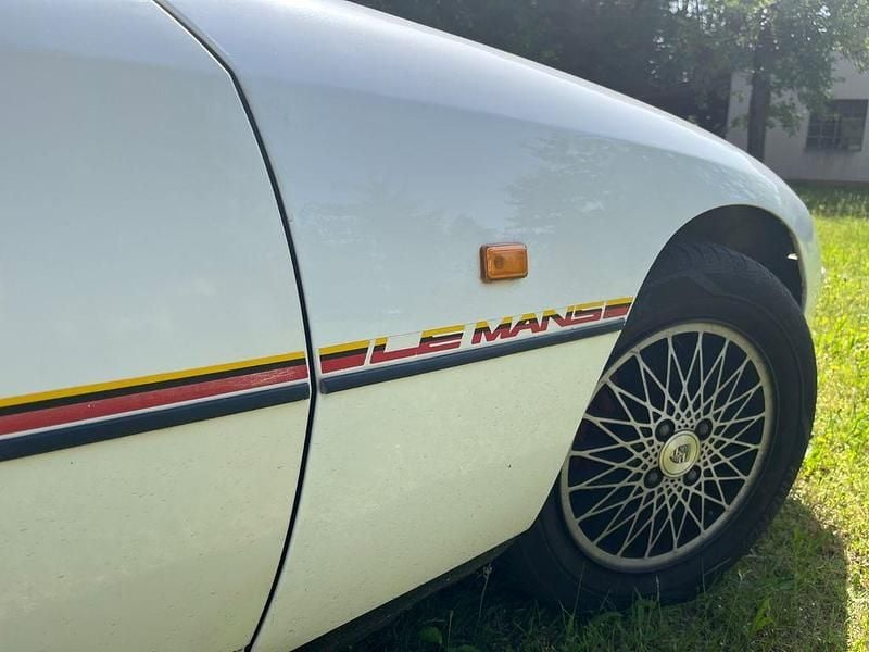 Weiß Gebraucht 1980 Porsche 924 Coupé | 10.924 € - Bild 1/4