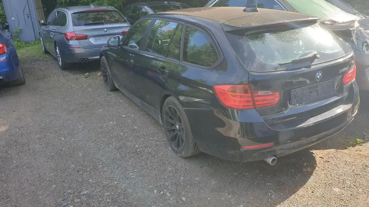 Gebraucht BMW 318 143 PS (105 kW) 2014 Schwarz Kombi