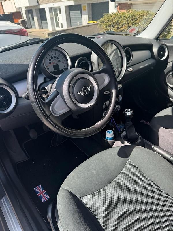 Second-hand Mini Cooper 95 CP (69 kW) 2008 Negru Hatchback