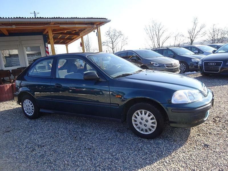 Gebraucht Honda Civic S 90 PS (66 kW) 1997 Grün Limousine