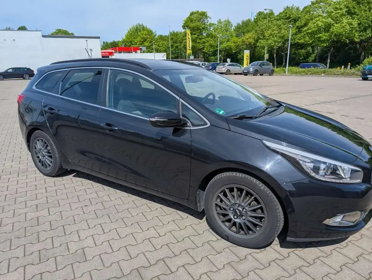 Gebraucht Kia Ceed Sportswagon Edition 7 135 PS (99 kW) 2014 Kombi