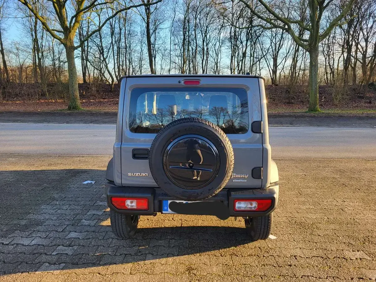 Gebraucht Suzuki Jimny Comfort 102 PS (75 kW) 2019 Grau SUV