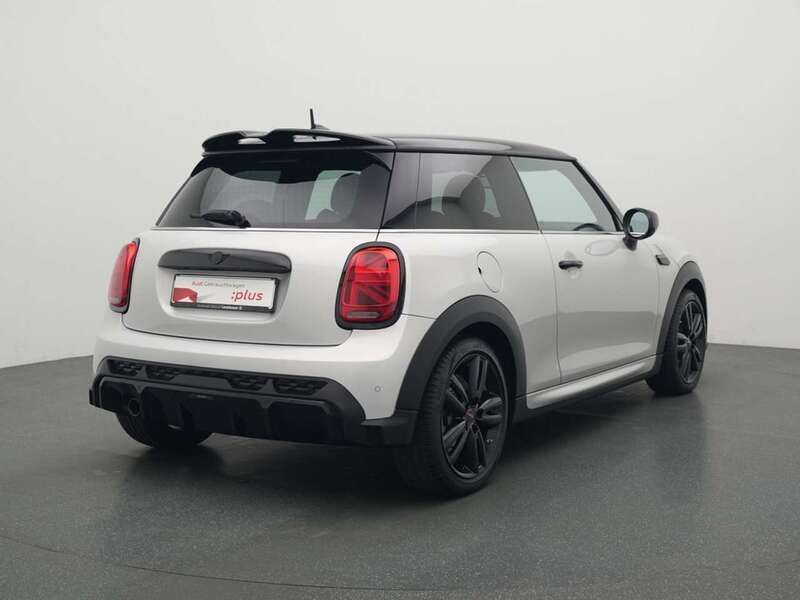 Gebraucht Mini Cooper S 136 PS (100 kW) 2022 White silver Kleinwagen