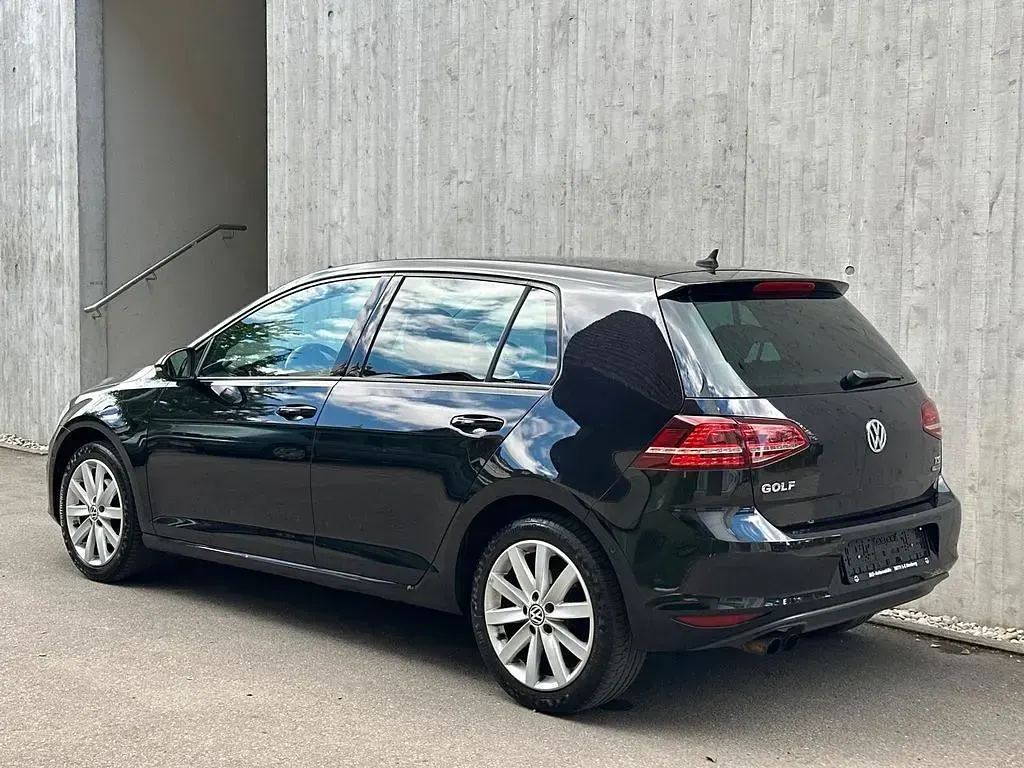 Gebraucht VW Golf VII Highline 122 PS (89 kW) 2013 Schwarz Limousine